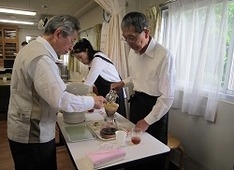 きずなカフェからも応援に