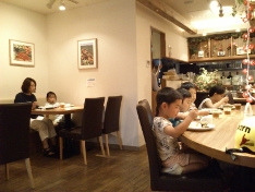 おしゃべりしながら楽しく