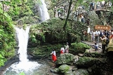 黒山三滝滝開き・HPより