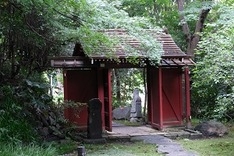 最初の天祐庵門