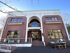 ⑶緑化センター 管理事務所