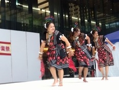 市役所本庁舎・インド舞踊