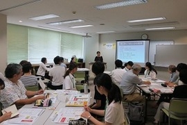 年齢層を越えて意見交換