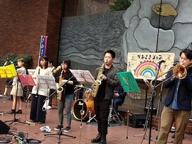 都内から参戦  若者バンド