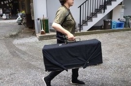 ボランティアの手をかりて~。